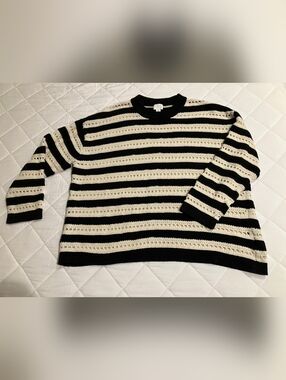 H&M Black and Cream Striped Crewneck Sweater